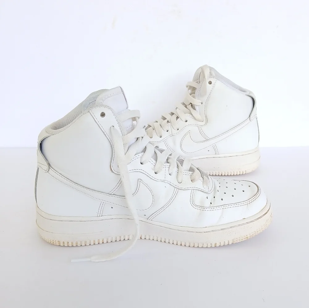 Nike Air Force 1 Hightop Triple White 6.5